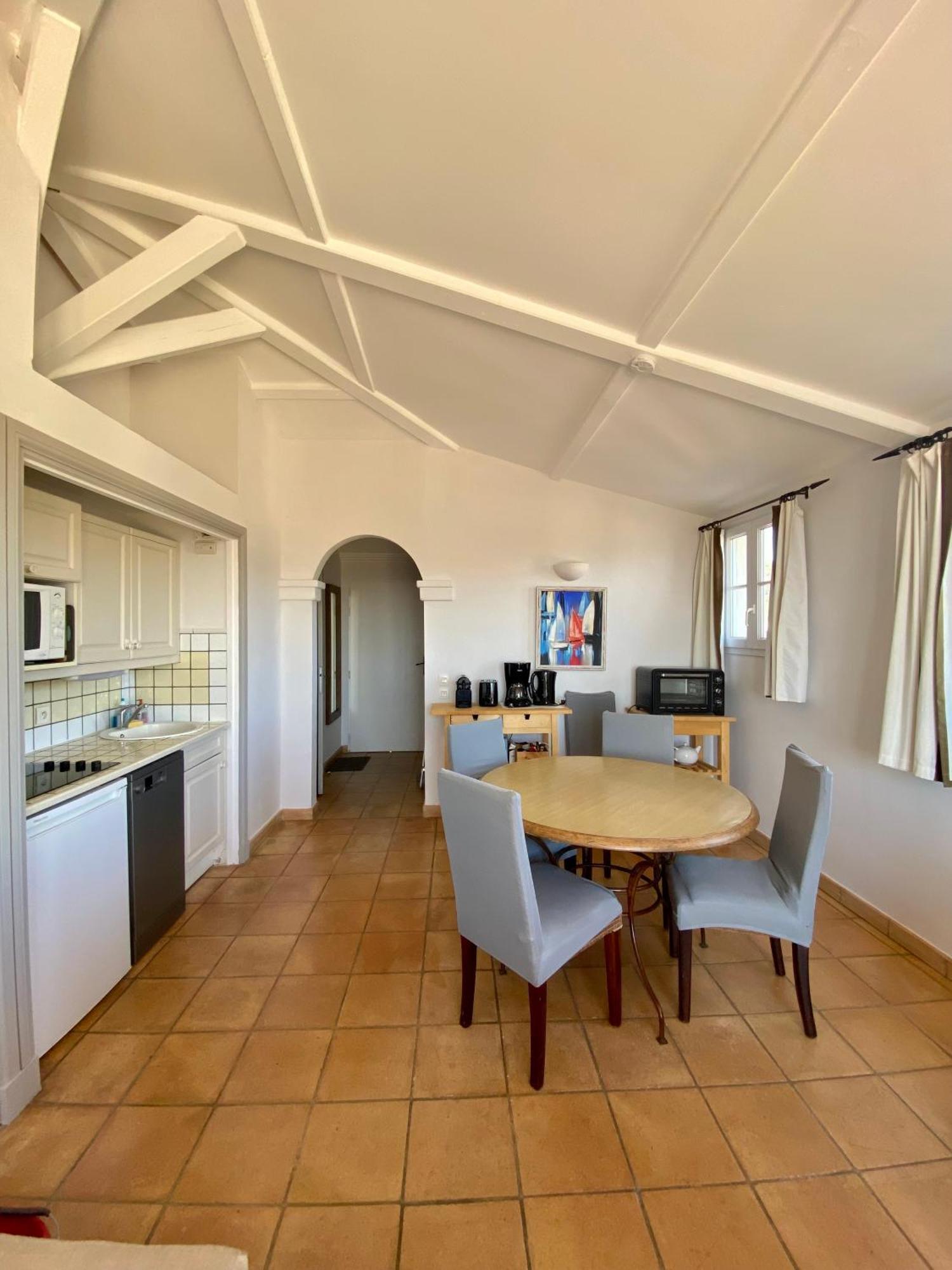 Апартаменты Les Restanques, Bastides Vue Golfe Saint Tropez Гримо Экстерьер фото