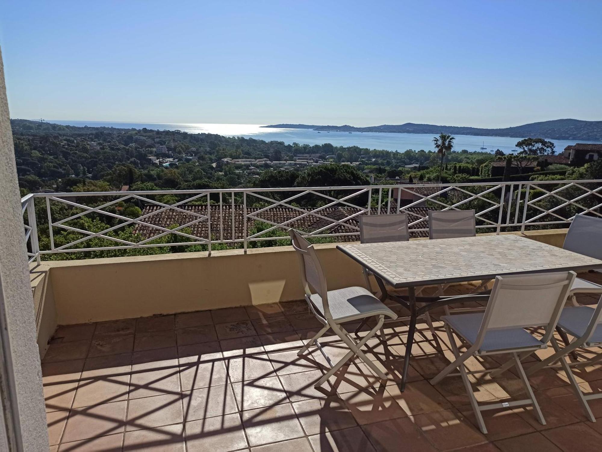 Апартаменты Les Restanques, Bastides Vue Golfe Saint Tropez Гримо Экстерьер фото